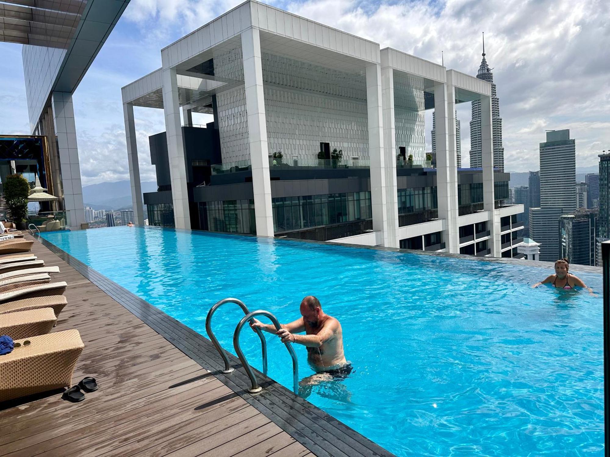 The Platinum Kuala Lumpur By Crown Suites Esterno foto
